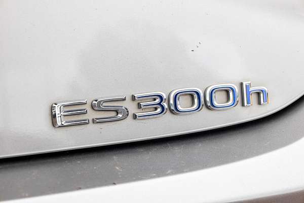 2019 Lexus ES ES300h Sports Luxury AXZH10R