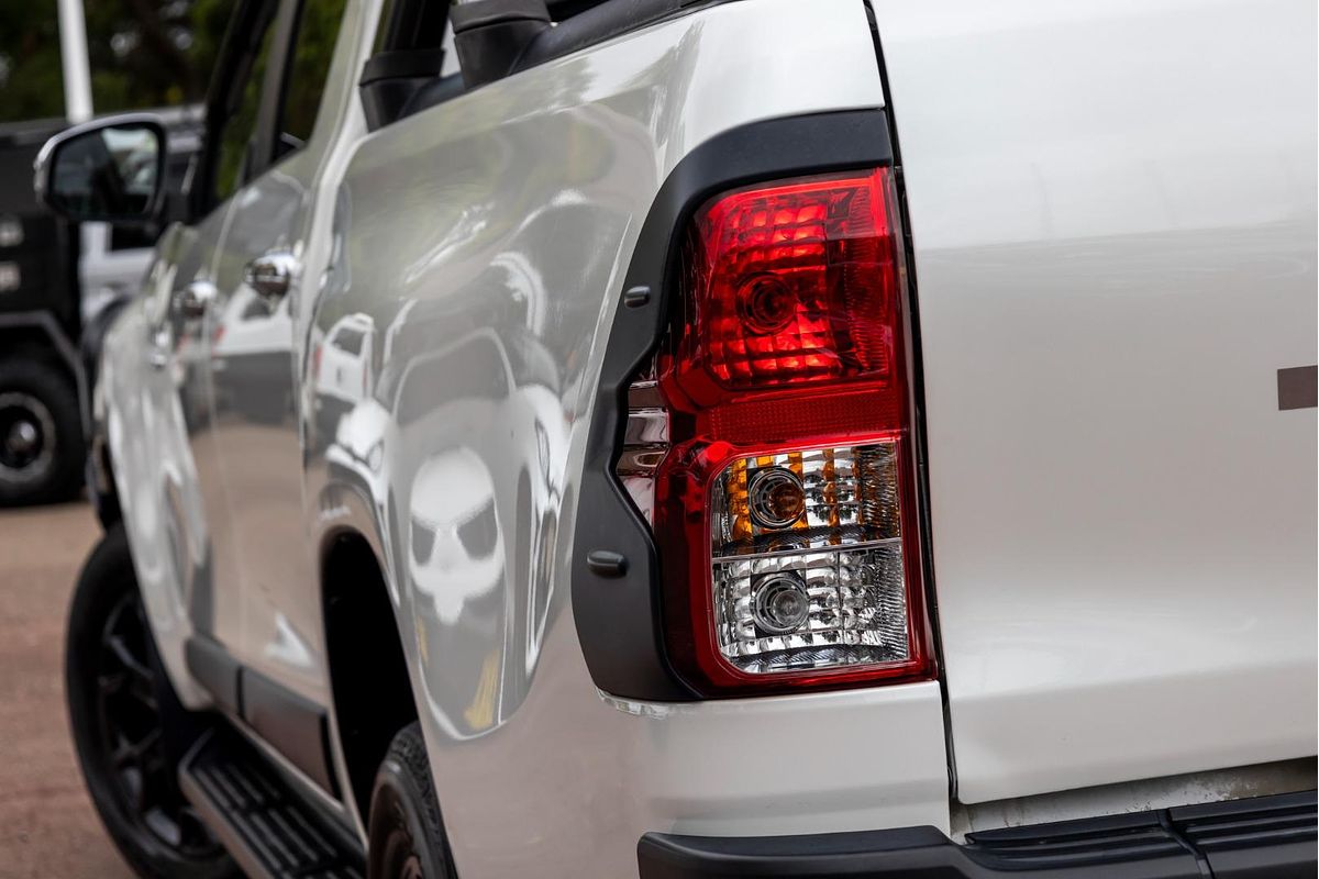 2019 Toyota Hilux SR5 GUN126R 4X4