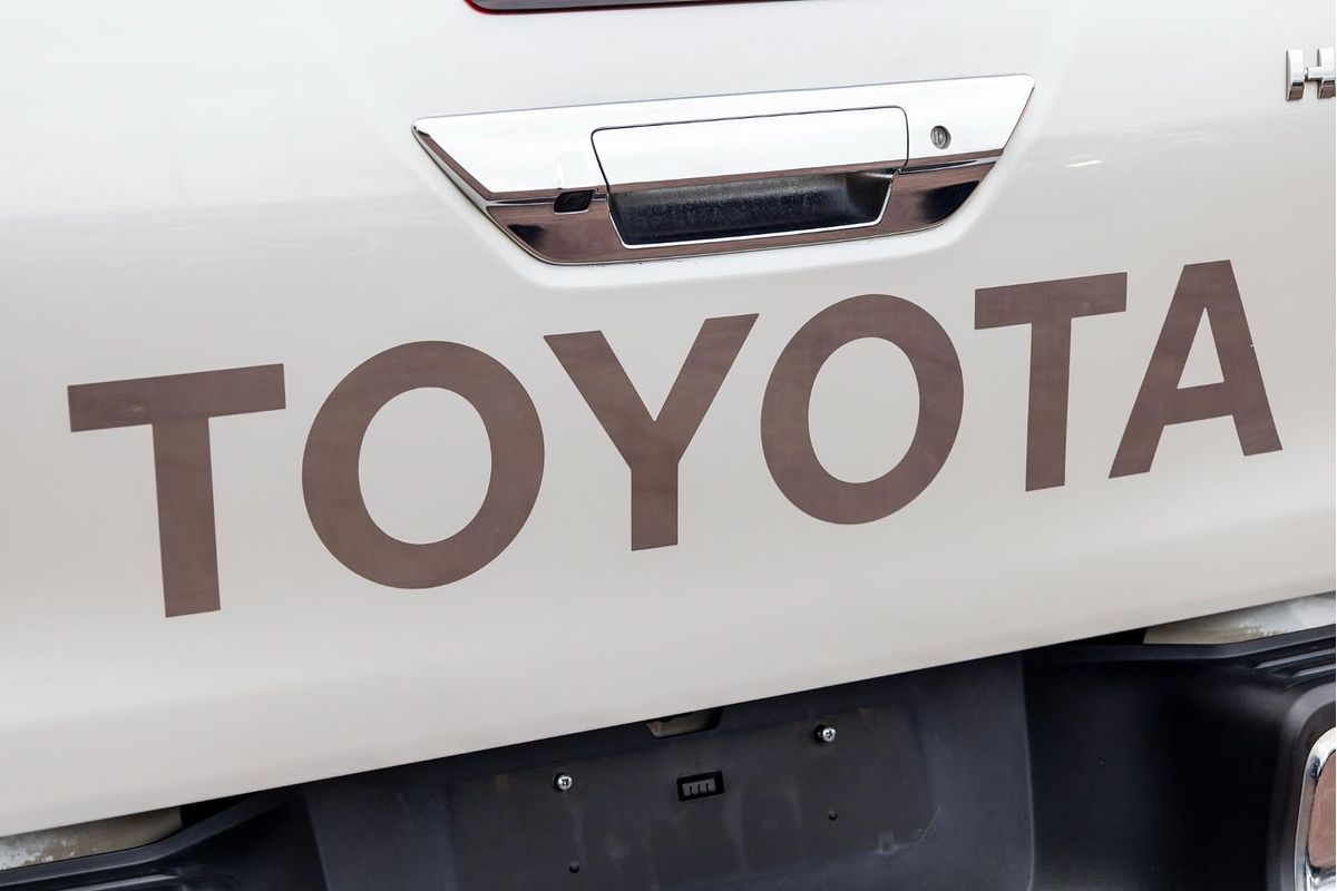 2019 Toyota Hilux SR5 GUN126R 4X4
