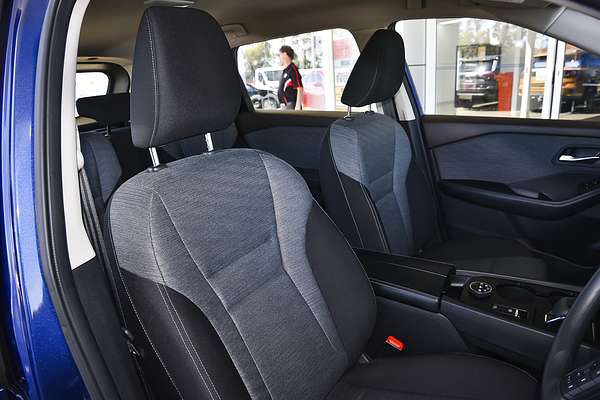 2024 Nissan X-TRAIL ST T33