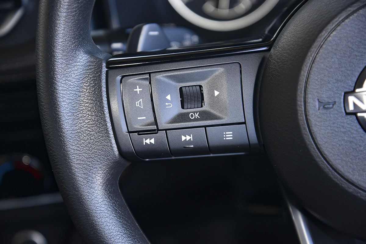 2024 Nissan X-TRAIL ST T33