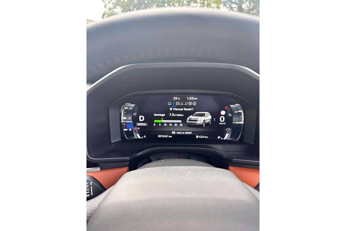 2024 Mitsubishi Outlander LS ZM