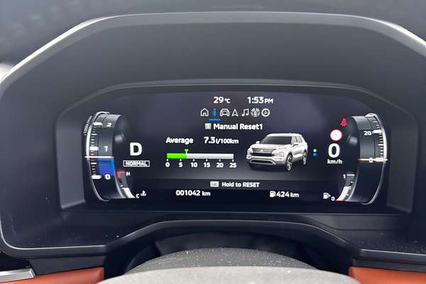 2024 Mitsubishi Outlander LS ZM