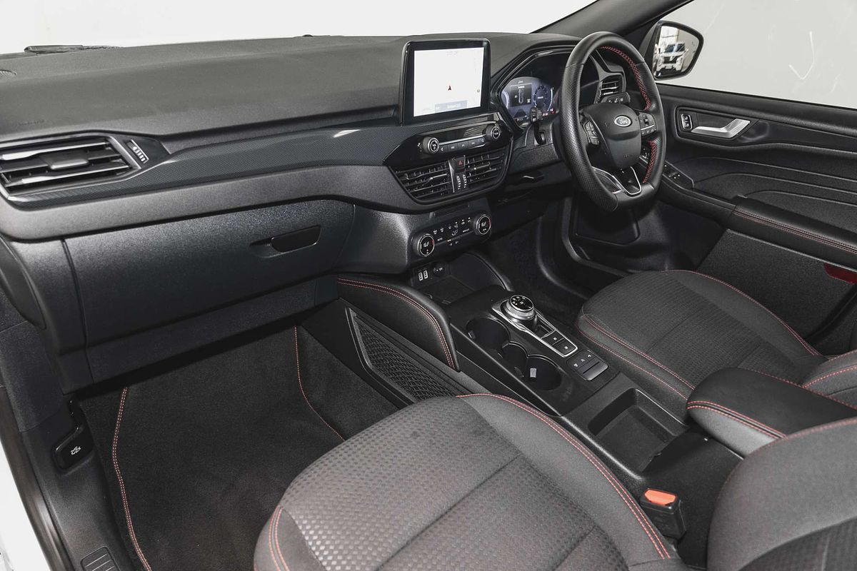 2021 Ford Escape ST-Line ZH