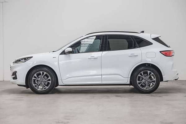 2021 Ford Escape ST-Line ZH