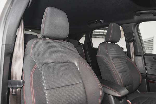2021 Ford Escape ST-Line ZH