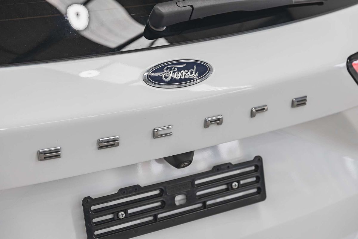 2021 Ford Escape ST-Line ZH