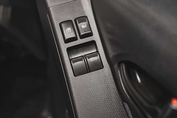 2018 Isuzu D-MAX SX High Ride Rear Wheel Drive