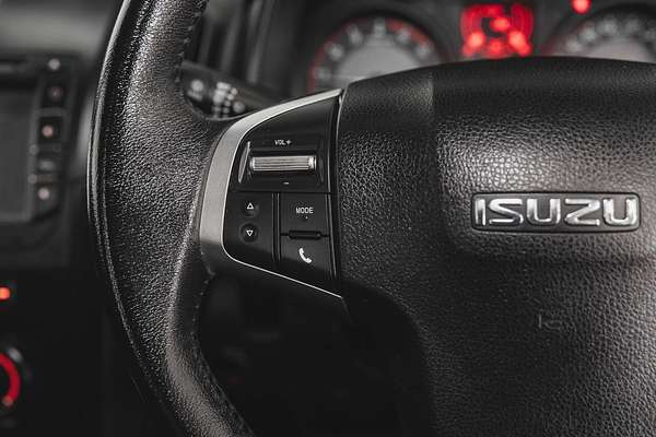 2018 Isuzu D-MAX SX High Ride Rear Wheel Drive