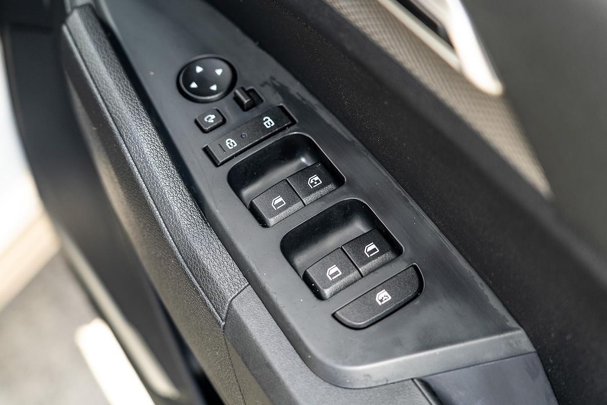 2022 Kia Sportage S NQ5