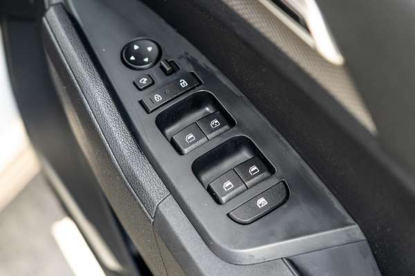 2022 Kia Sportage S NQ5