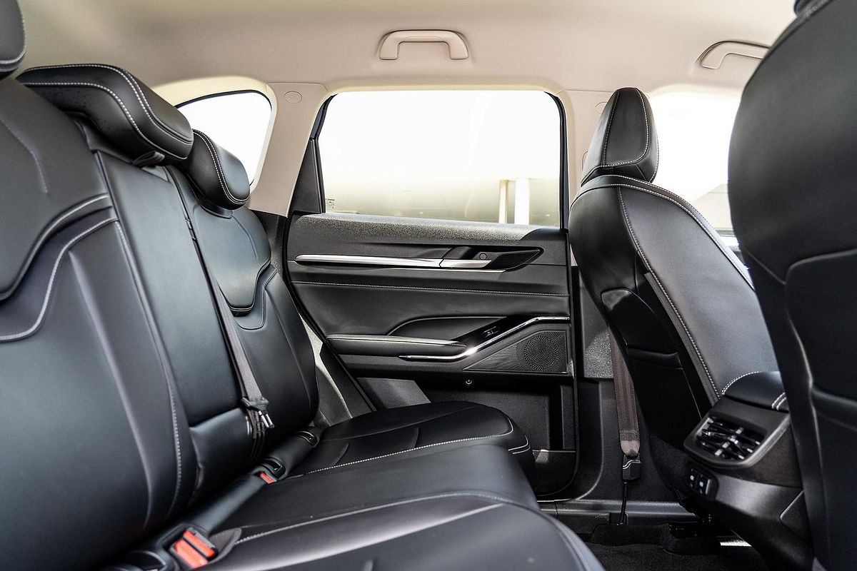 2023 GWM Haval H6 Lux Hybrid B01