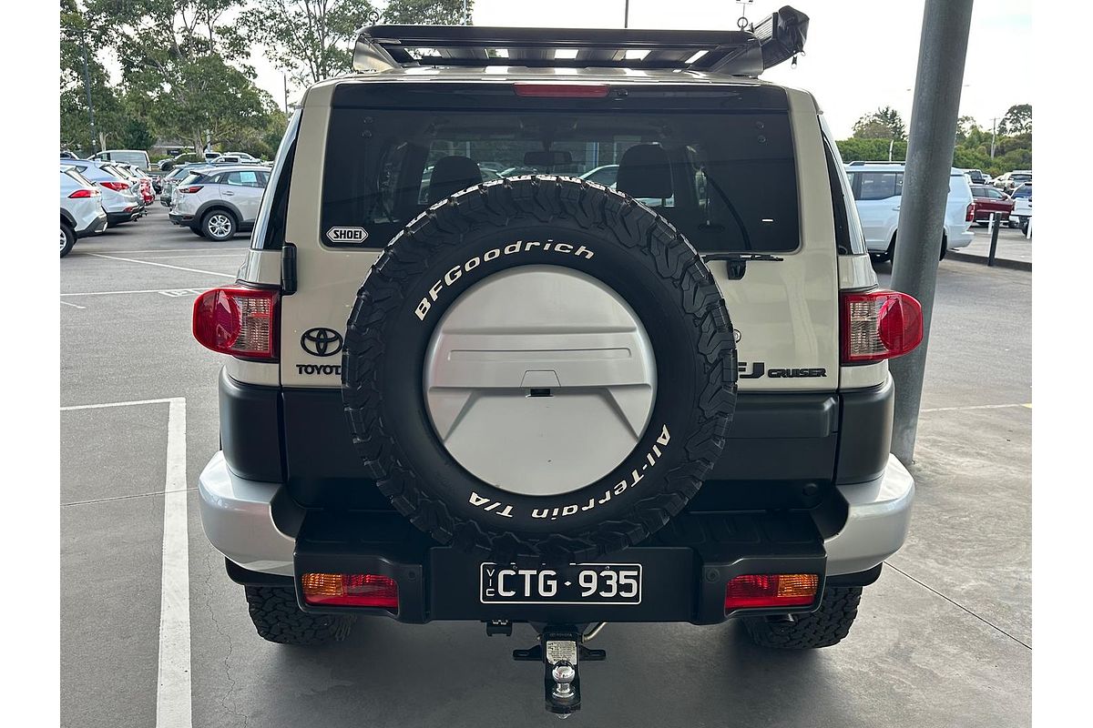 2013 Toyota FJ Cruiser GSJ15R