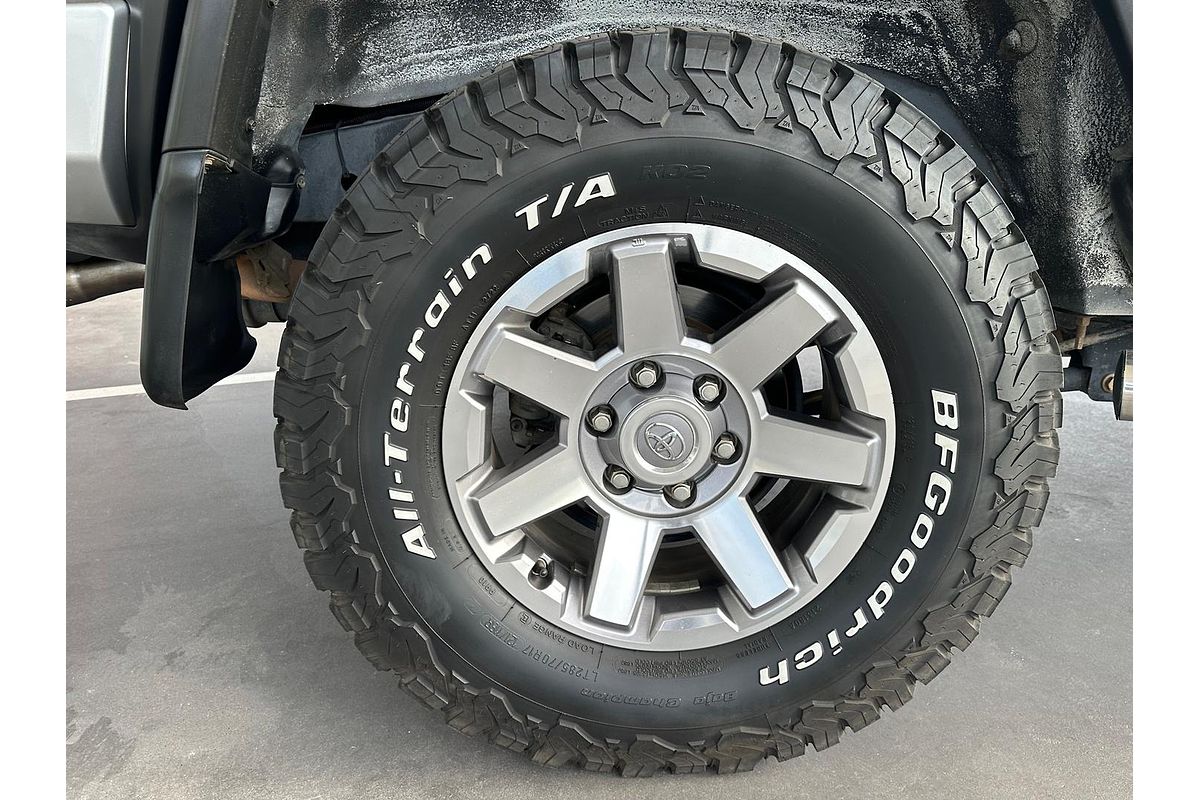 2013 Toyota FJ Cruiser GSJ15R