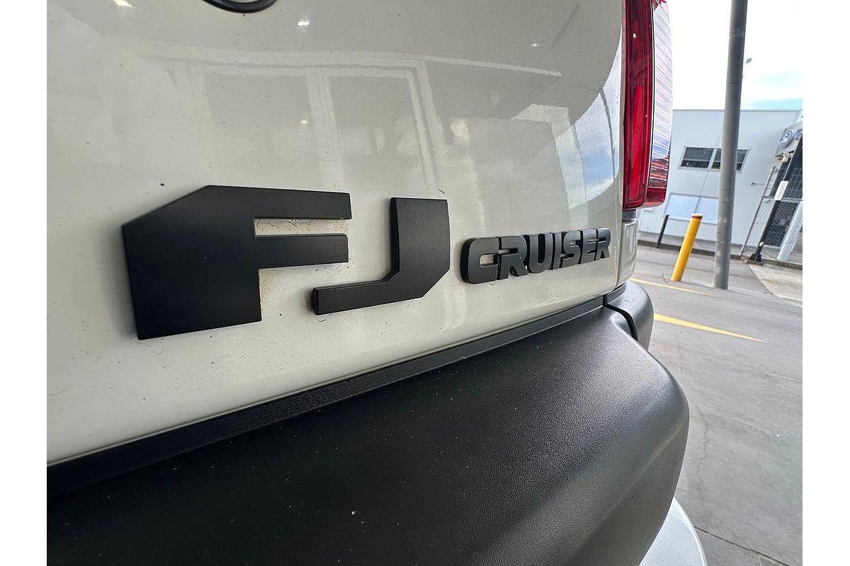 2013 Toyota FJ Cruiser GSJ15R