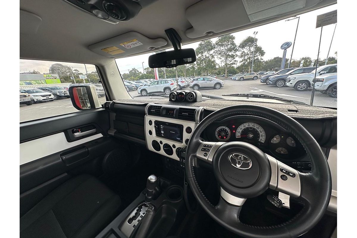 2013 Toyota FJ Cruiser GSJ15R