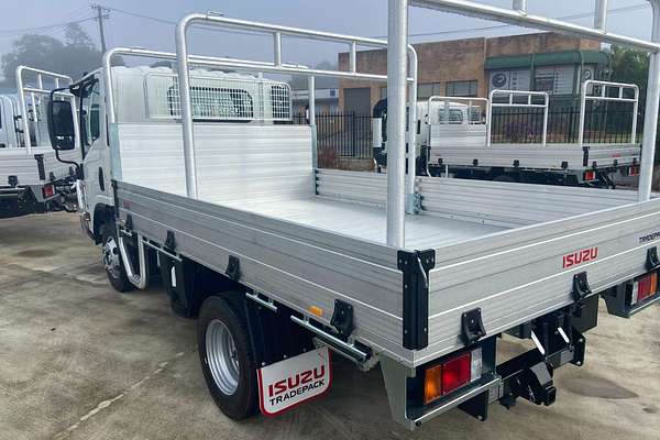 2024 Isuzu N Series NPR 45/55-155 4x2 SWB