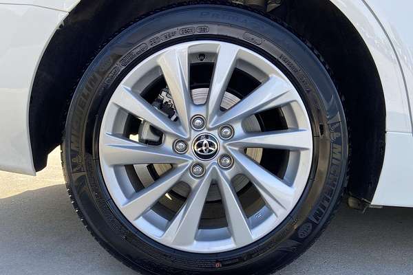 2021 Toyota Camry Ascent AXVH70R