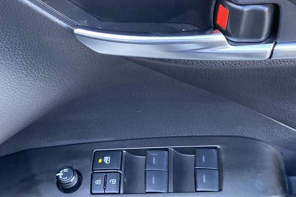 2021 Toyota Camry Ascent AXVH70R