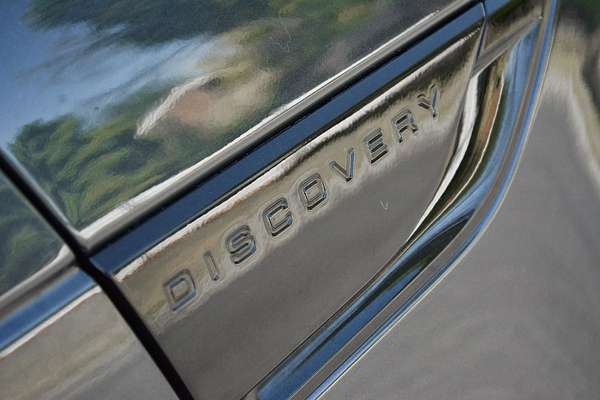 2019 Land Rover Discovery SD4 SE Series 5