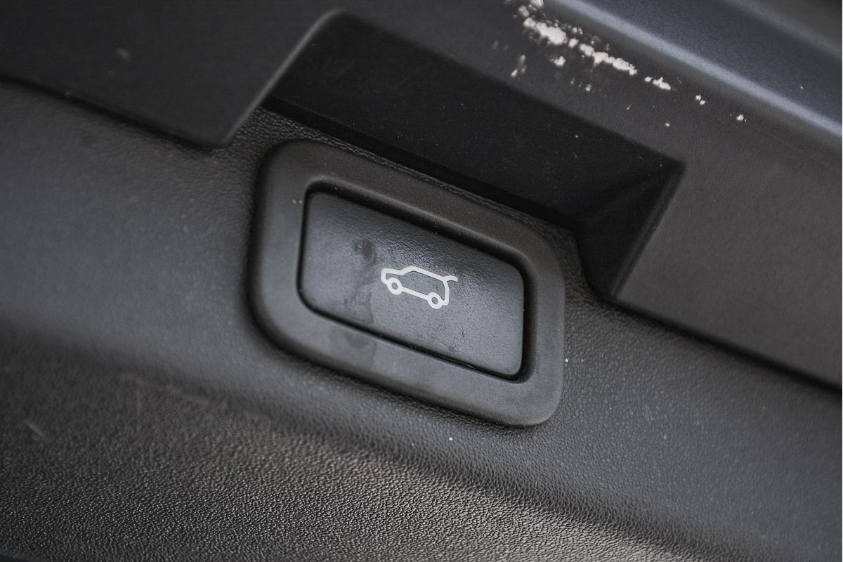 2019 Land Rover Discovery SD4 SE Series 5