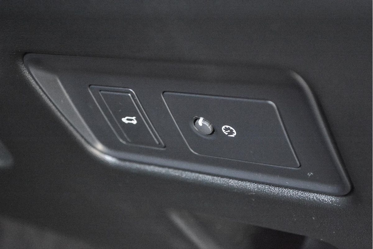 2019 Land Rover Discovery SD4 SE Series 5