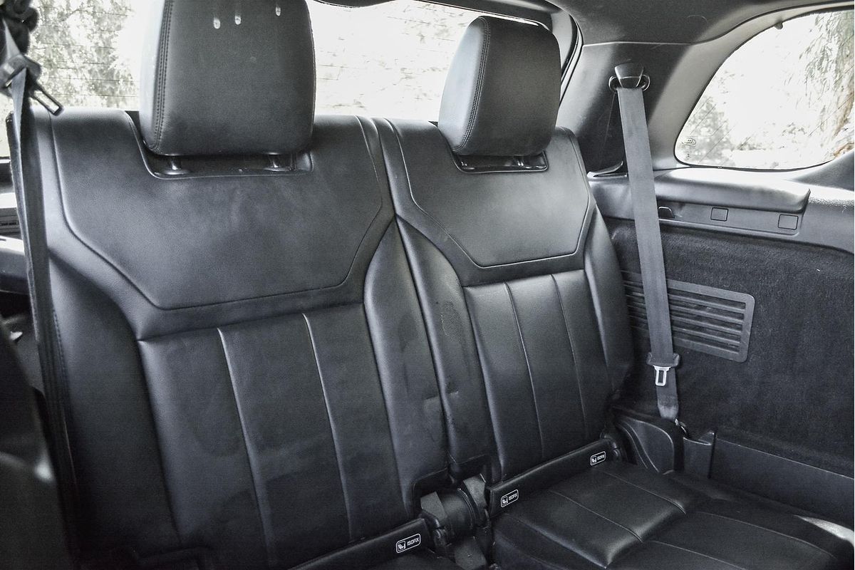 2019 Land Rover Discovery SD4 SE Series 5