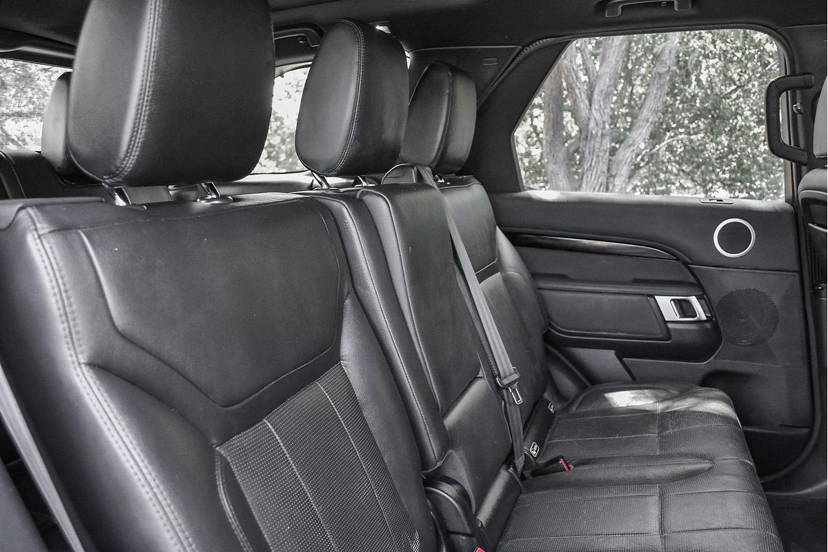 2019 Land Rover Discovery SD4 SE Series 5