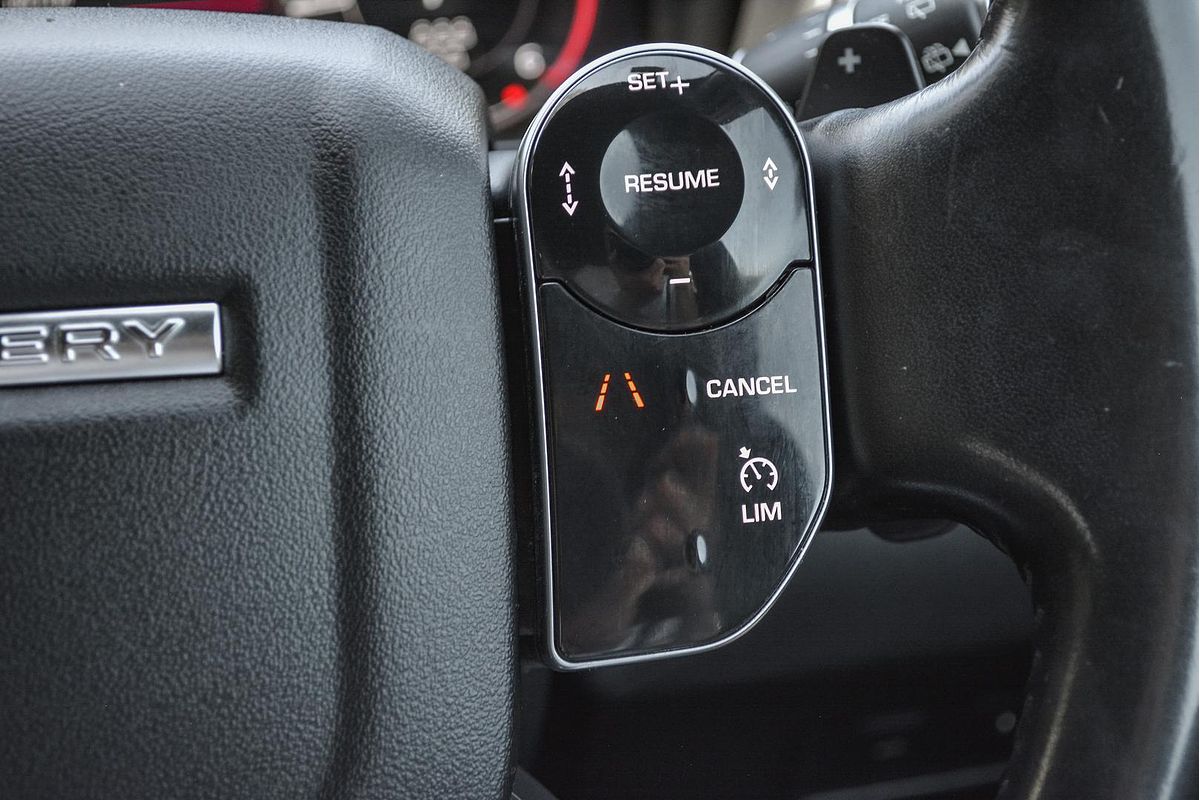 2019 Land Rover Discovery SD4 SE Series 5