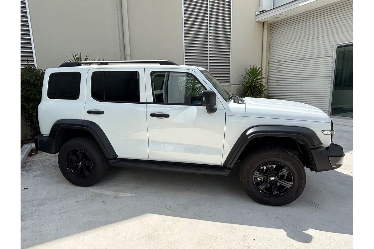 2023 GWM Tank 300 Lux Hybrid P01