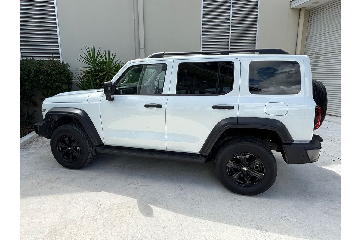 2023 GWM Tank 300 Lux Hybrid P01