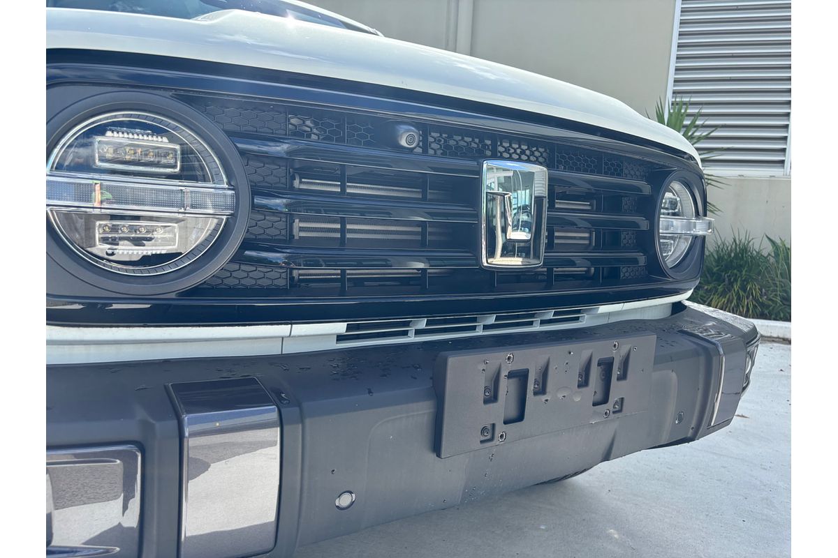 2023 GWM Tank 300 Lux Hybrid P01