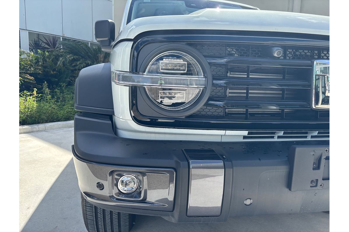 2023 GWM Tank 300 Lux Hybrid P01