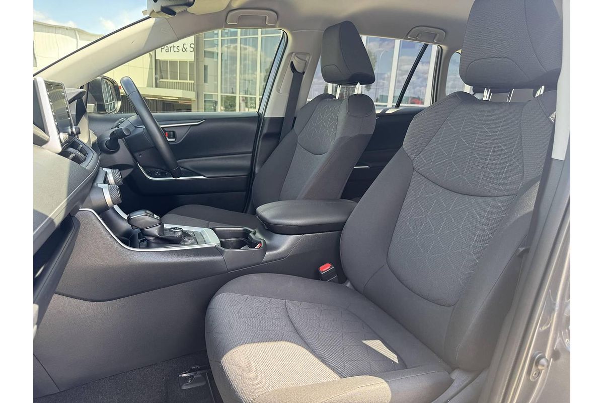 2021 Toyota RAV4 GXL AXAH54R