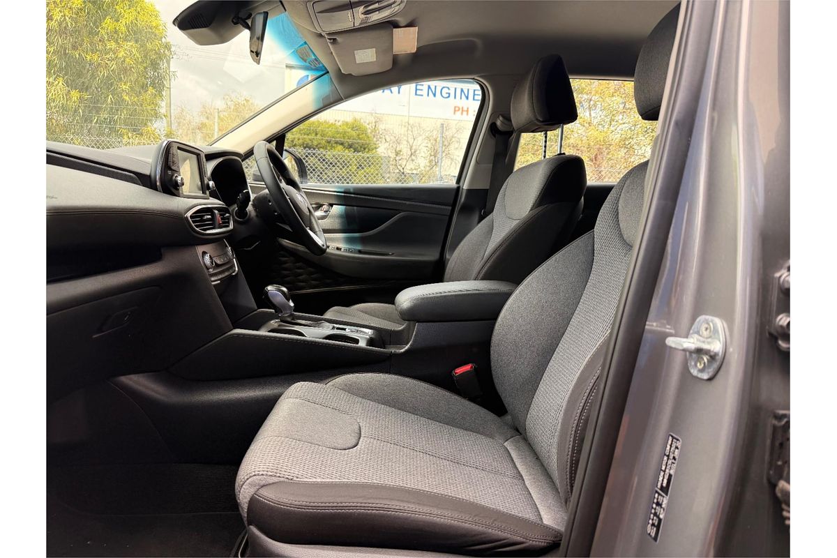 2020 Hyundai Santa Fe Active TM.2