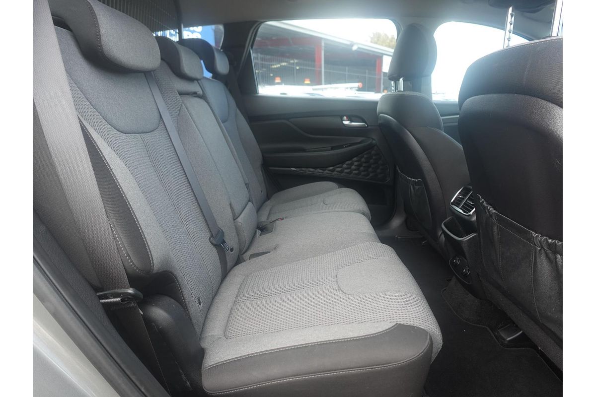 2020 Hyundai Santa Fe Active TM.2