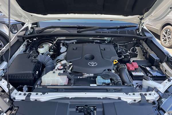 2024 Toyota Hilux Workmate GUN125R 4X4