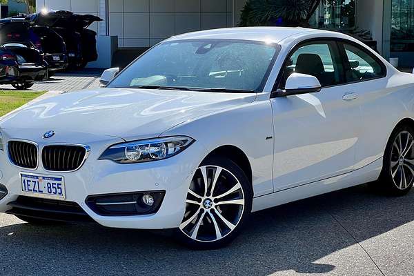 2016 BMW 2 Series 220d Sport Line F22