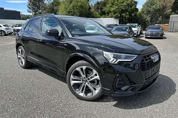 2025 Audi Q3 40 TFSI S line F3