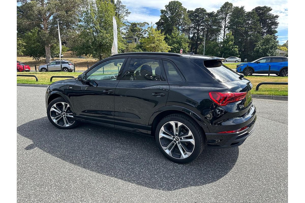2025 Audi Q3 40 TFSI S line F3