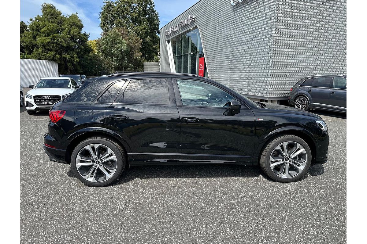 2025 Audi Q3 40 TFSI S line F3
