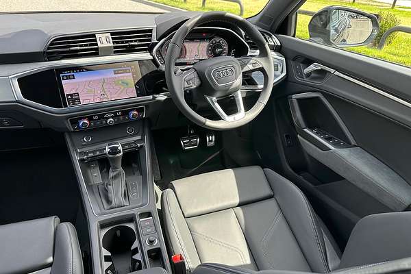 2025 Audi Q3 40 TFSI S line F3