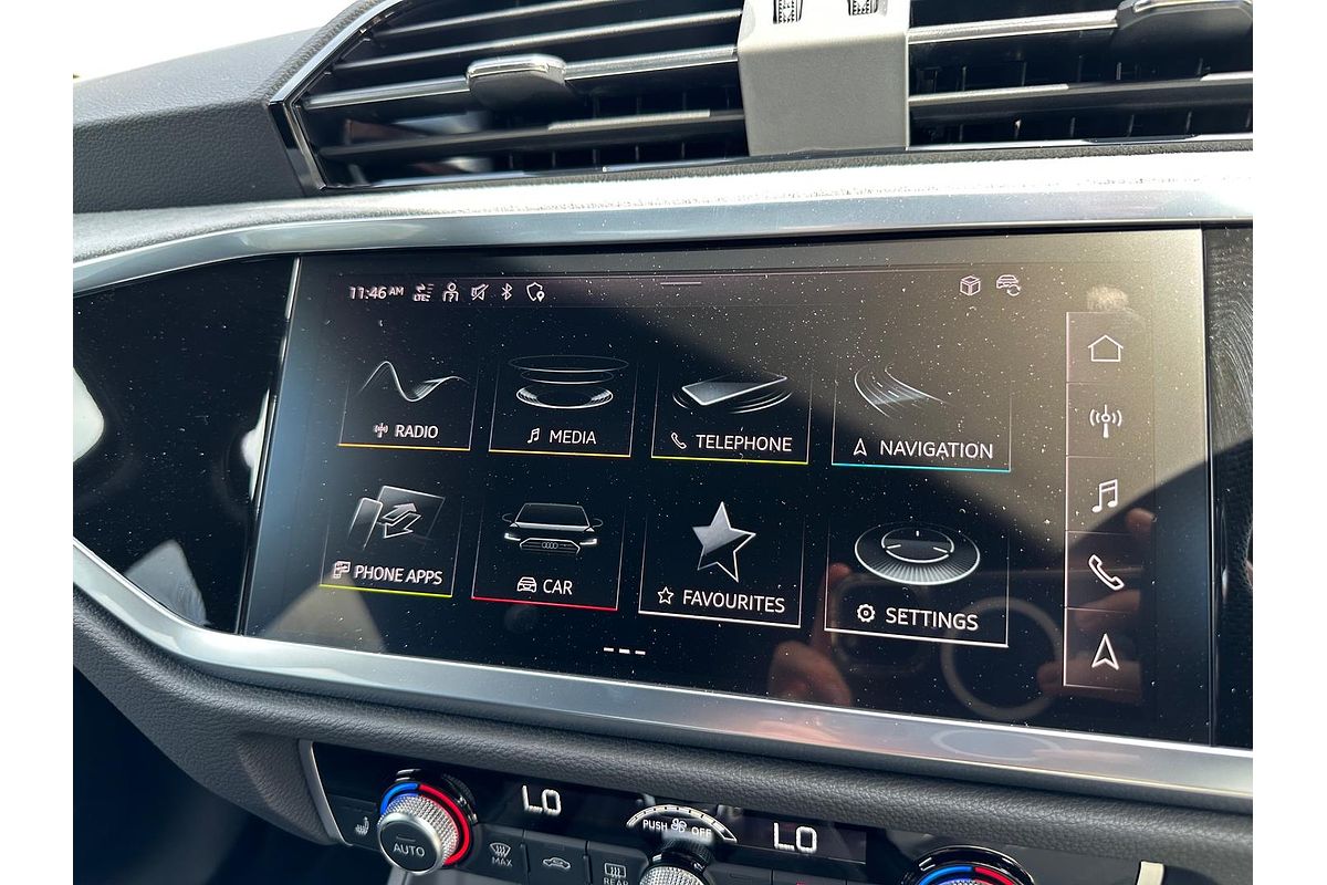 2025 Audi Q3 40 TFSI S line F3