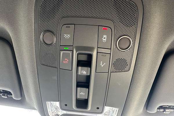 2025 Audi Q3 40 TFSI S line F3