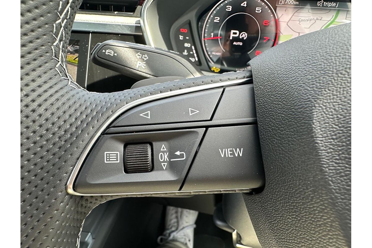 2025 Audi Q3 40 TFSI S line F3