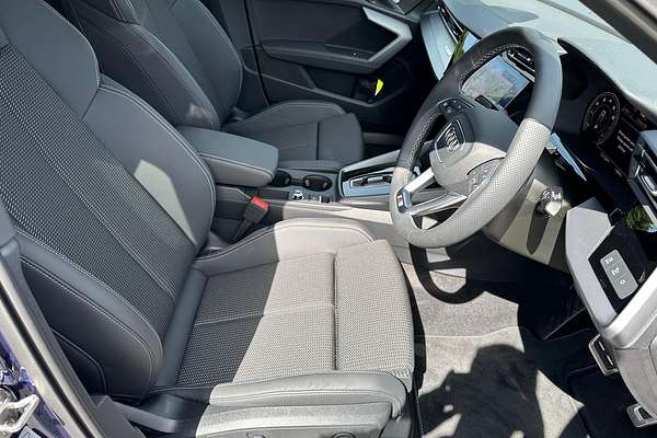 2025 Audi A3 35 TFSI S line GY