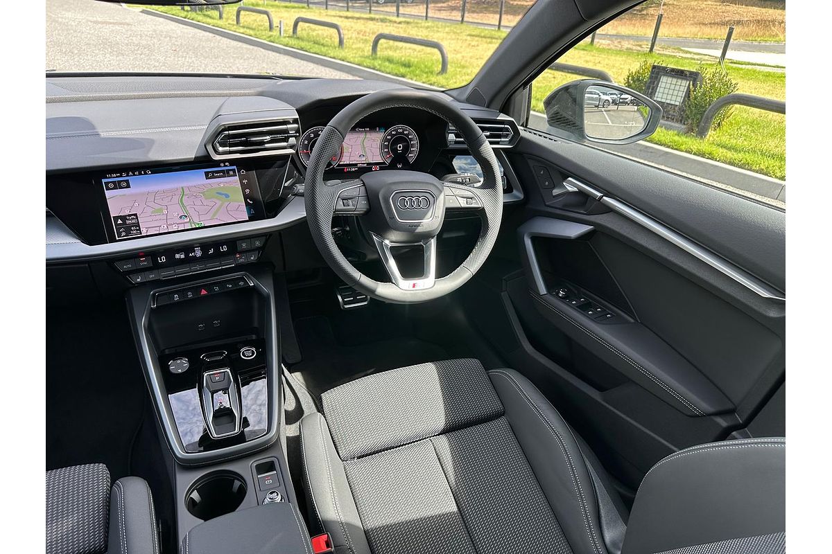 2025 Audi A3 35 TFSI S line GY