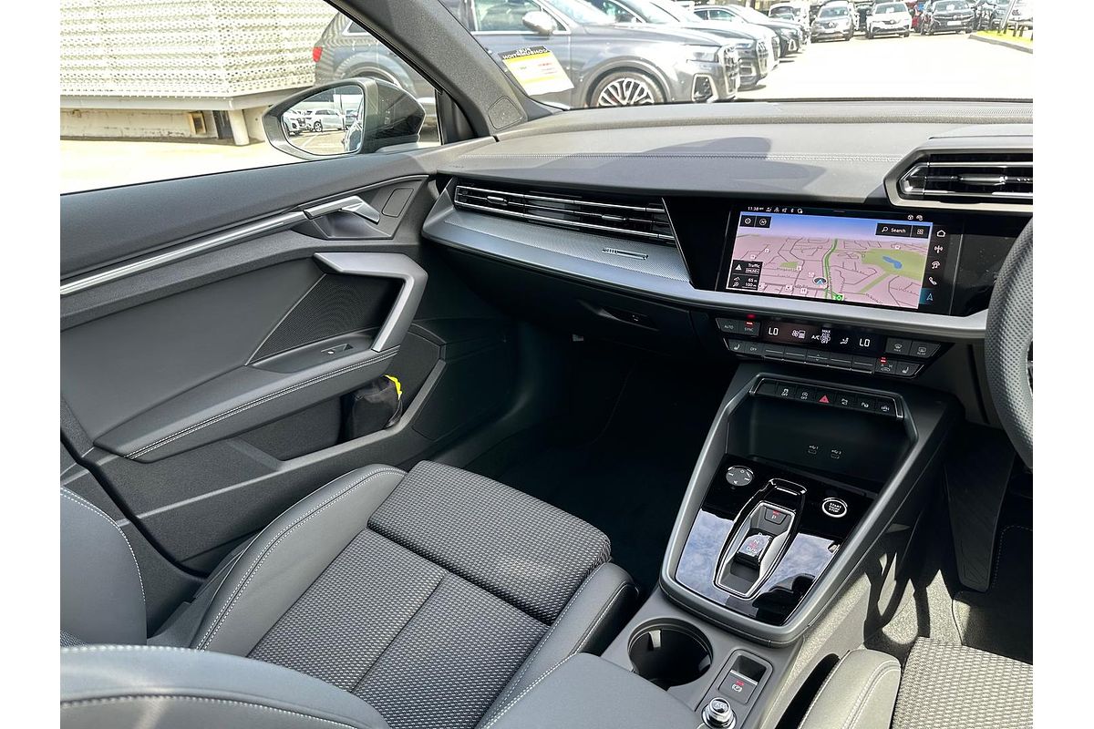 2025 Audi A3 35 TFSI S line GY