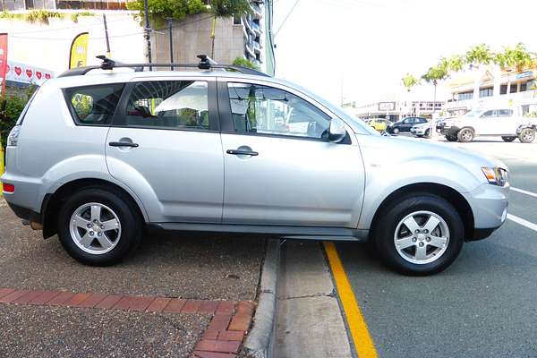 2010 Mitsubishi Outlander LS ZH