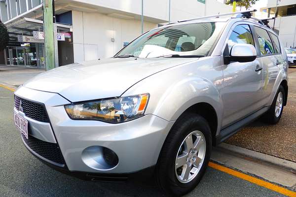2010 Mitsubishi Outlander LS ZH